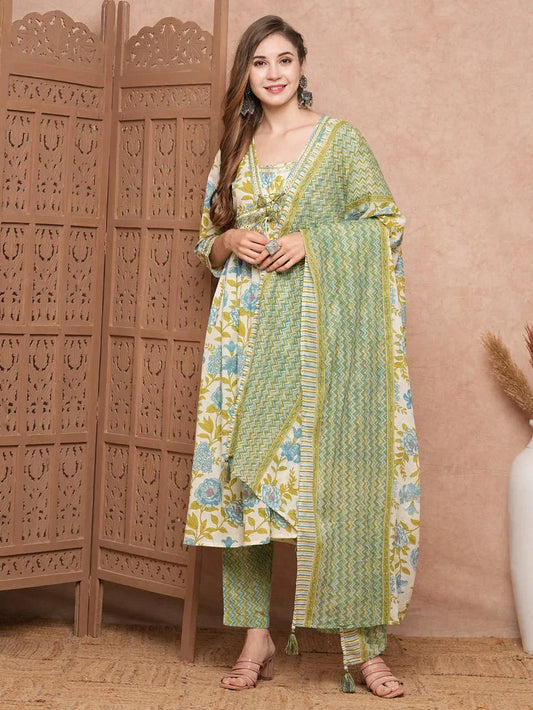 Floral mirror embroidered kurta set in vibrant colors with matching pants, featuring intricate embroidery details by Roohanishop.